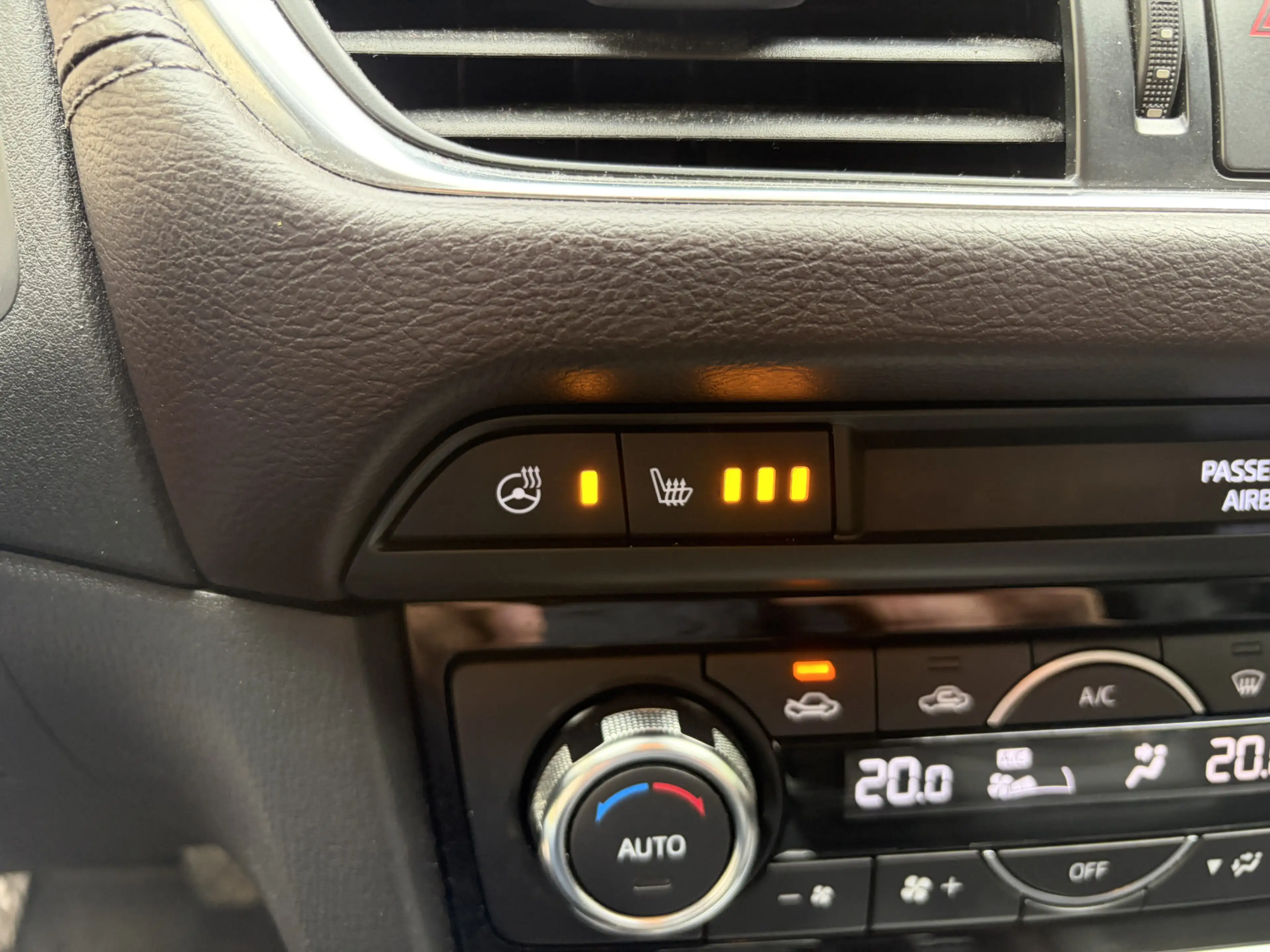 Mazda 6 2.0 SkyActiv-G 165 GT-M / LEER / HEAD-UP / NAVI / — photo 14