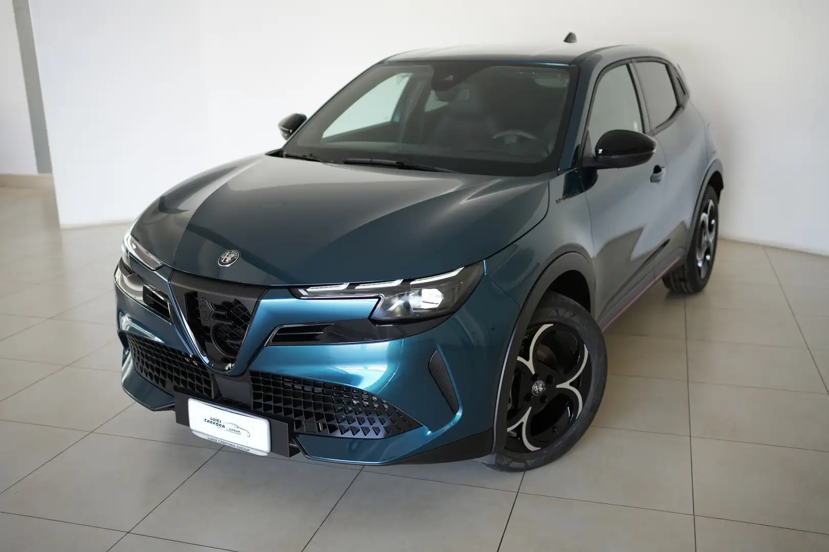 Alfa Romeo Junior 1.2 136CV Hybrid Speciale Verde - 1
