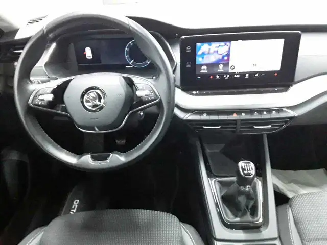 Skoda Octavia view 10