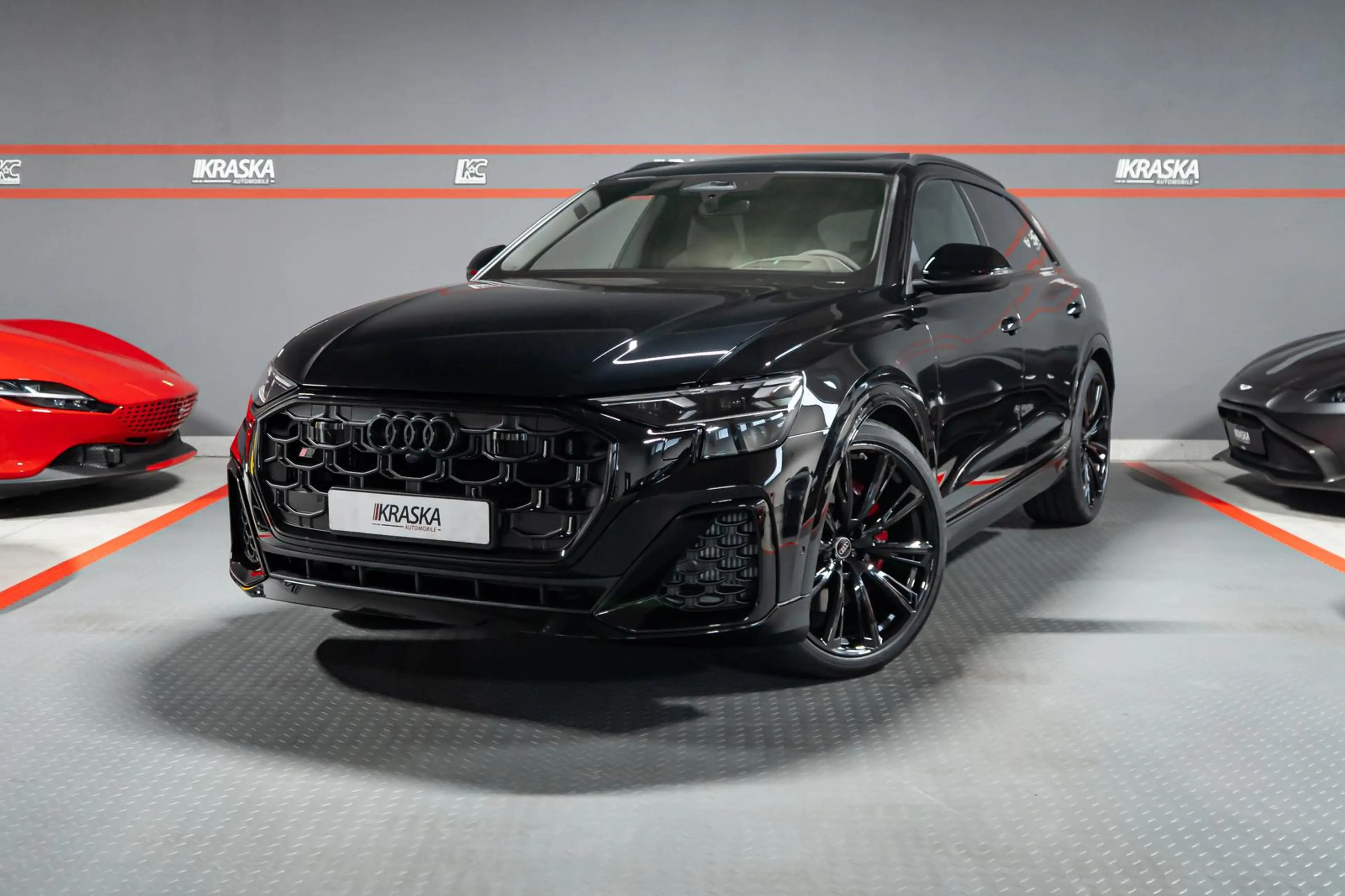Audi SQ8 4.0 TFSI quattro AHK PANO B&O STHZ MATRIX