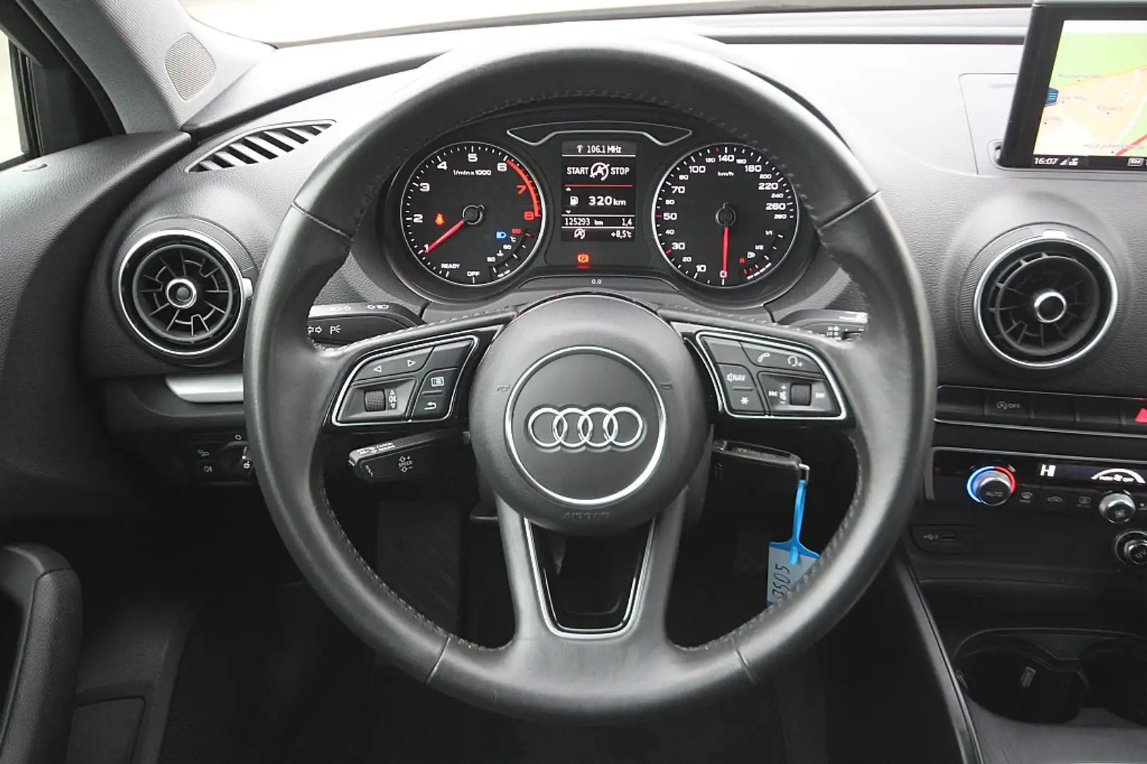 Audi A3 SB30 TFSi Pack Business |LED |Navi |Tempomat... Schwarz - 2