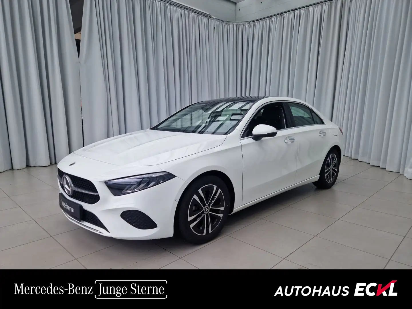 Mercedes-Benz A 200 Limousine Progressive Winterp. Weiß - 1