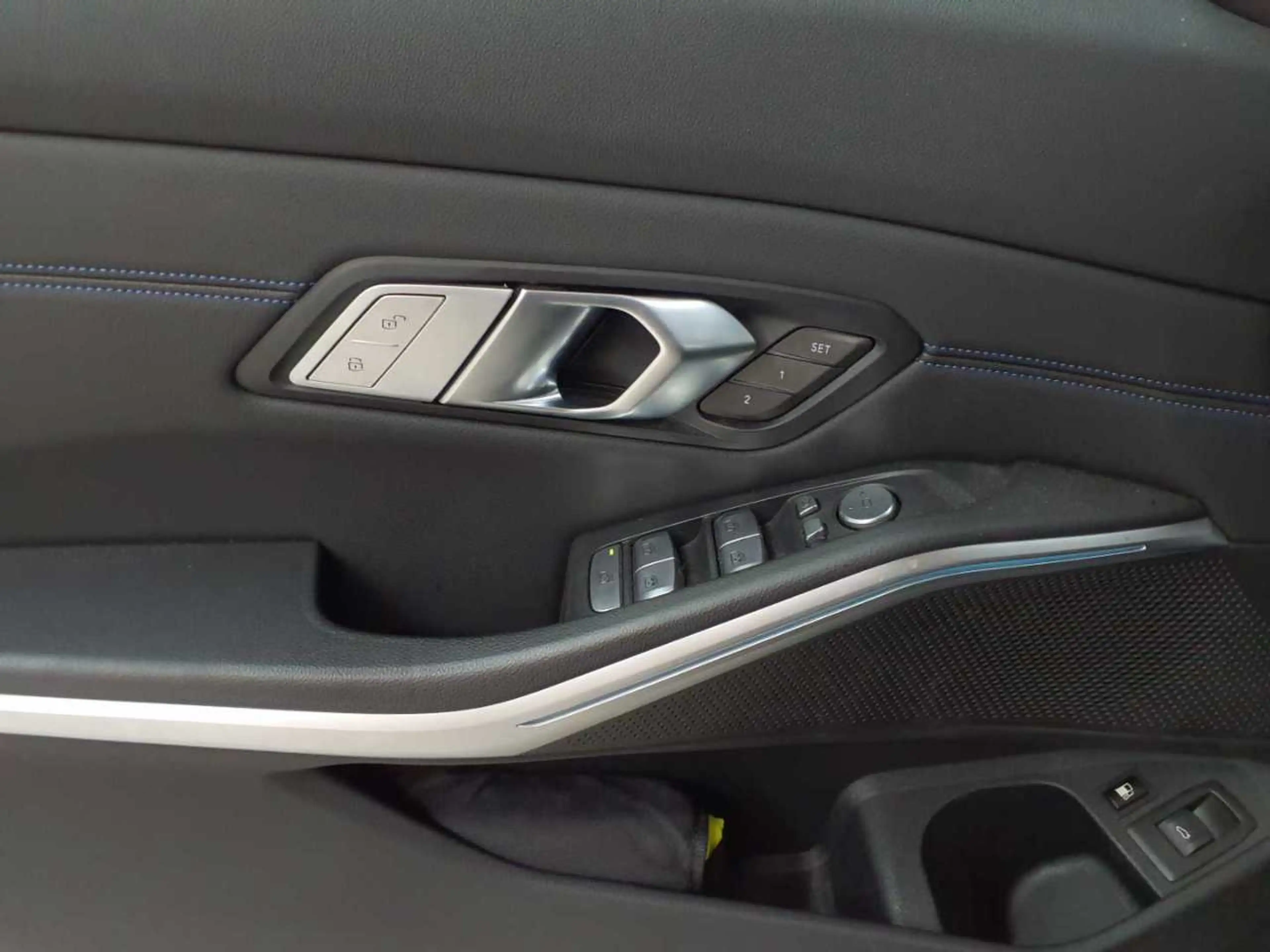 BMW 330 330e Touring xDrive Aut. M Sport Navi SHZ — photo 4