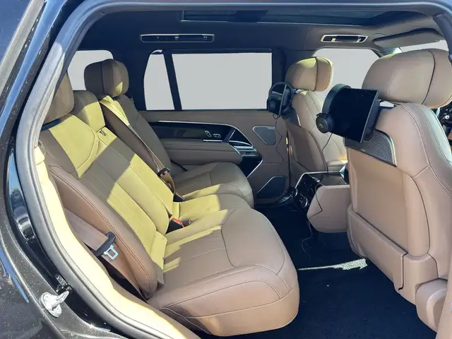 Land Rover Range Rover view 11