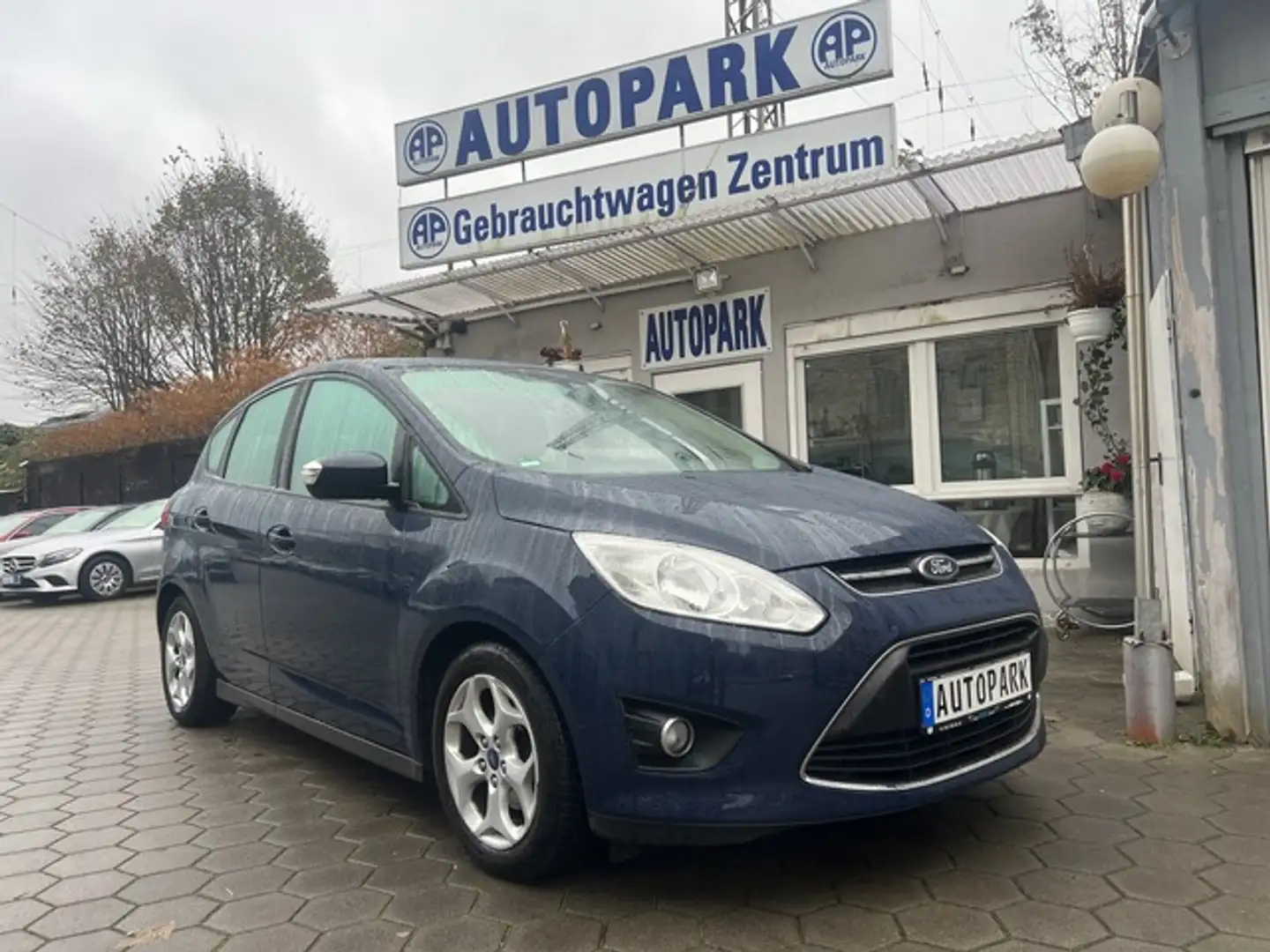 Ford Grand C-Max 1.0 Titanium*Navi*Alu*132000 KM Blau - 1