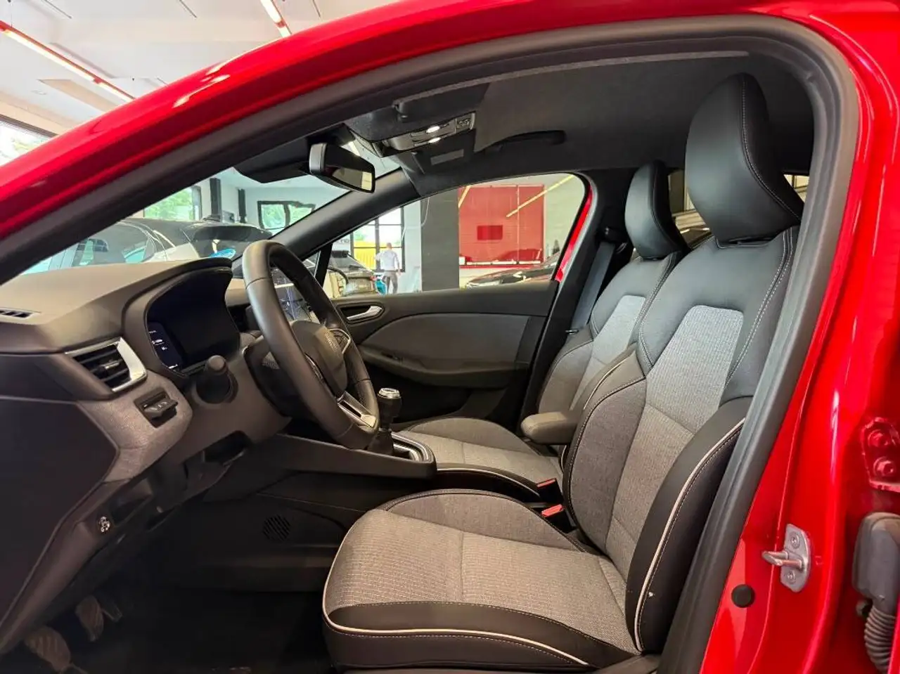 Renault Clio 1.0 eco-g Techno 100cv, миниатюра 12