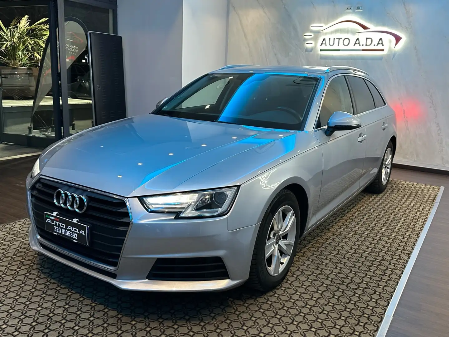 Audi A4 Avant 2.0 TDI 150 CV Business Sport Argent - 2