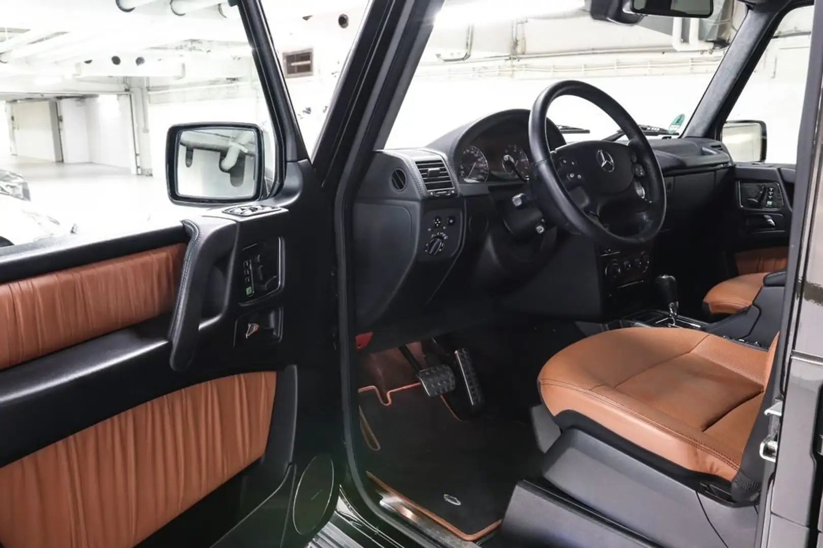 Mercedes-Benz G 350 BlueTEC Černá - 2