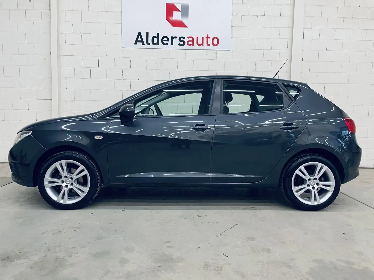 SEAT Ibiza 1.4 Sport Cruise Airco Aux Grijs - 2