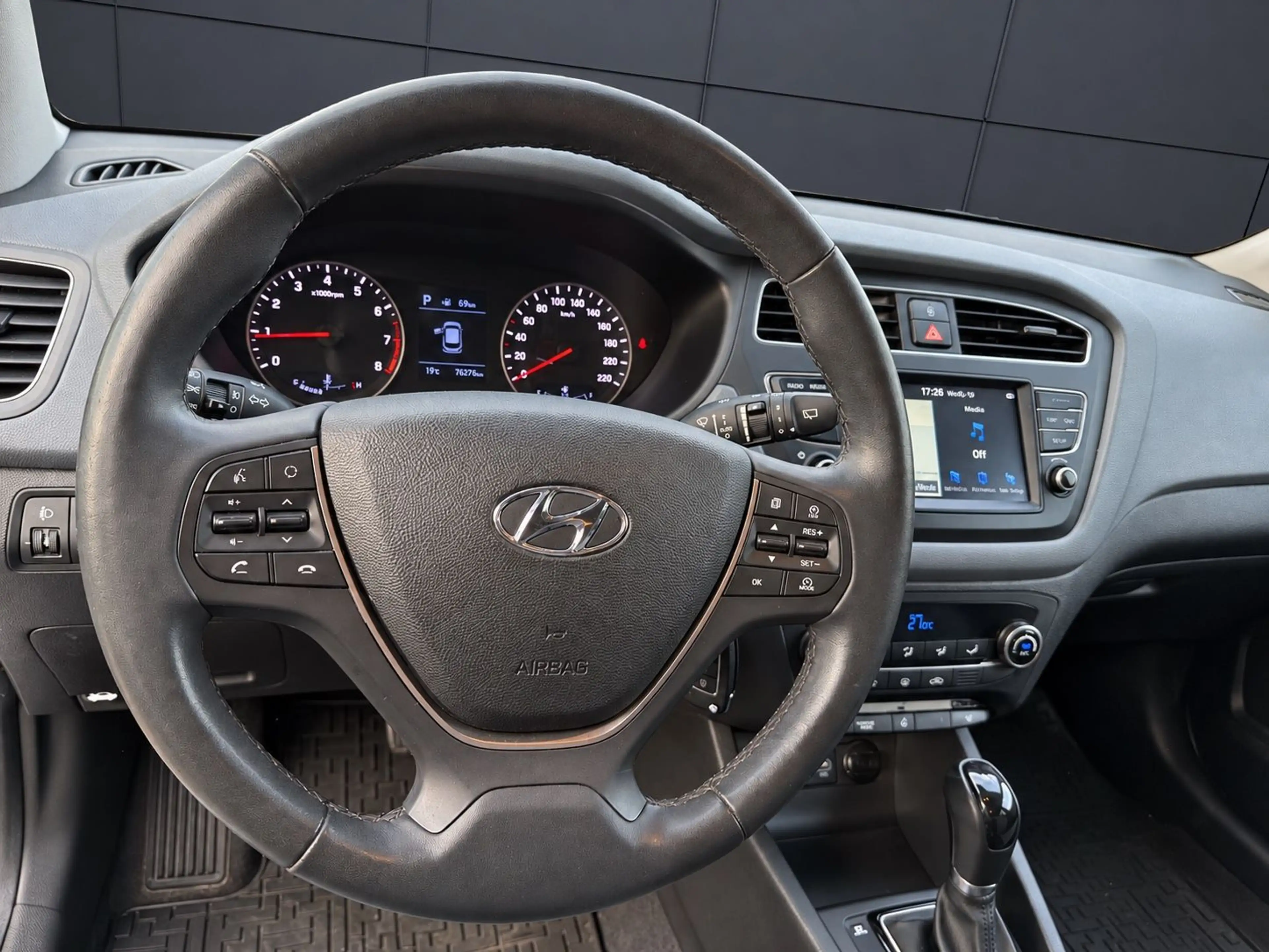 Hyundai i20 ACTIVE 1.HAND STYLE AUT. NAVI R-KAMERA LED — photo 11