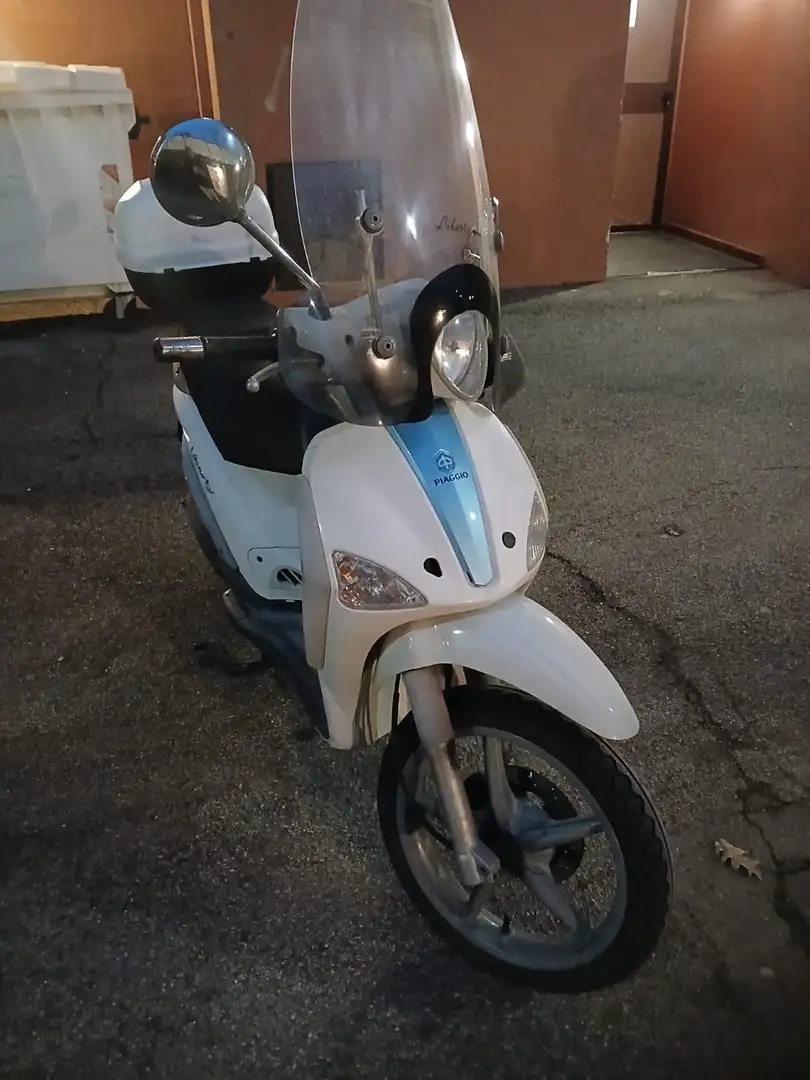 Piaggio Beverly 125 Avant 1.4 Білий - 1