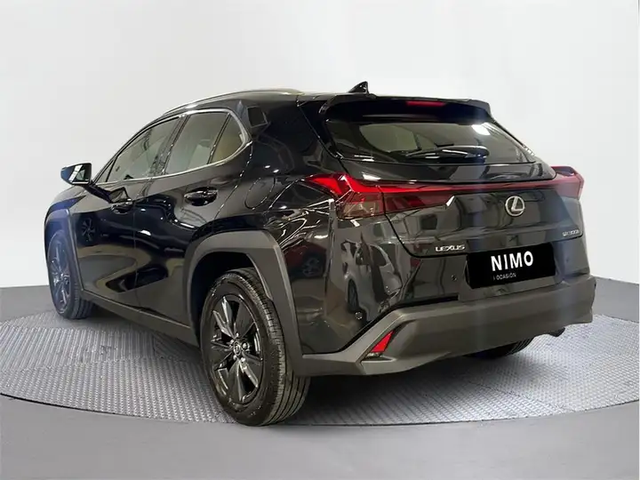 Lexus UX 2026, foto 2