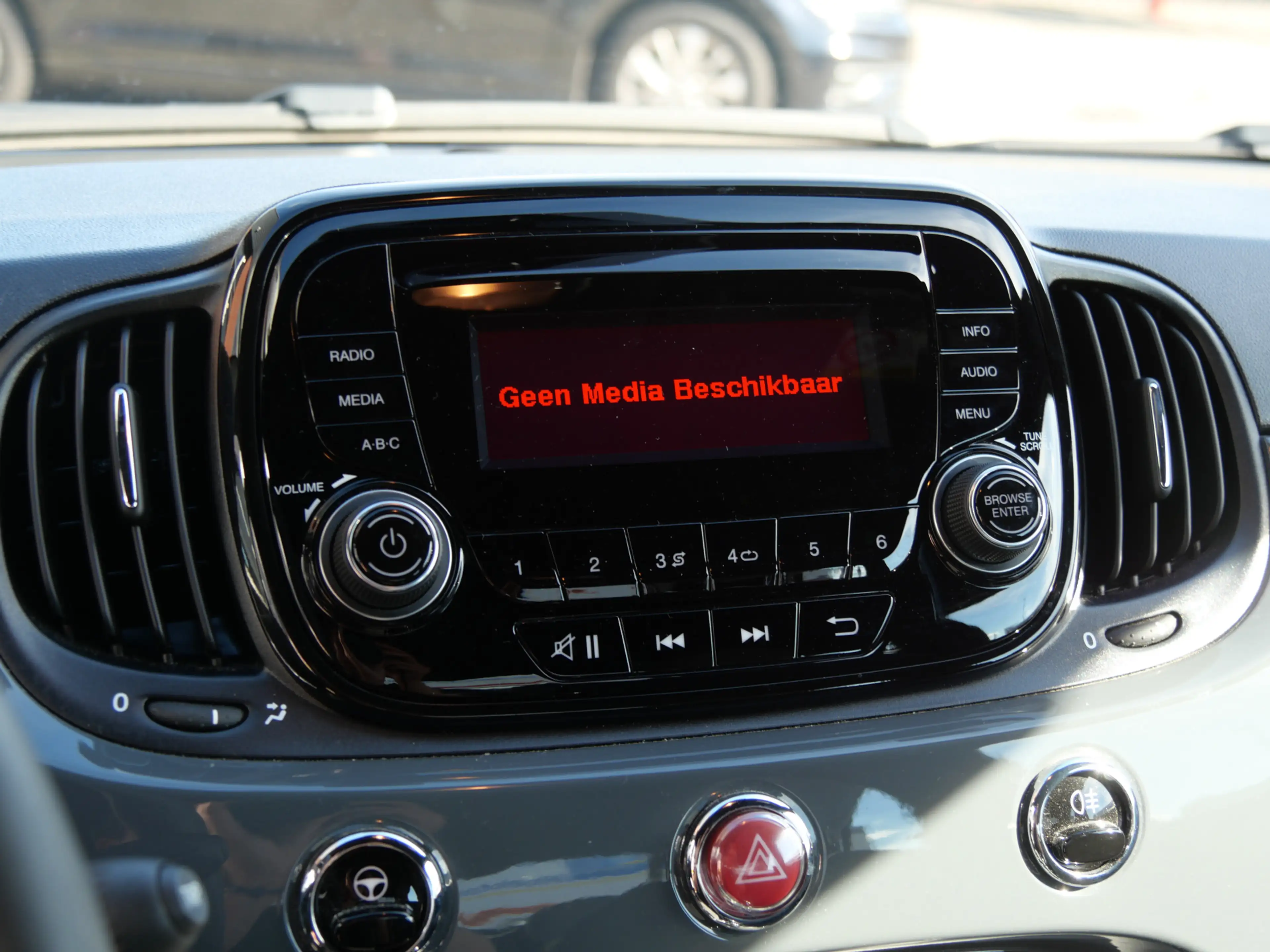 Fiat 500 1.0 Hybrid Pop — photo 7