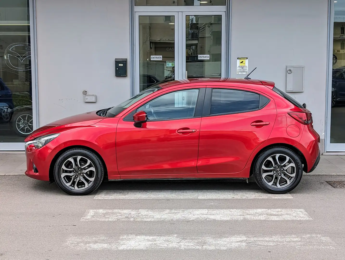 Mazda 2 2 III 2015 1.5d Exceed 105cv Rosso - 1
