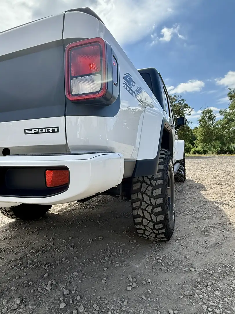Jeep Gladiator Jeep Gladiator 4x4 Sport 3.6 L Blanco - 2