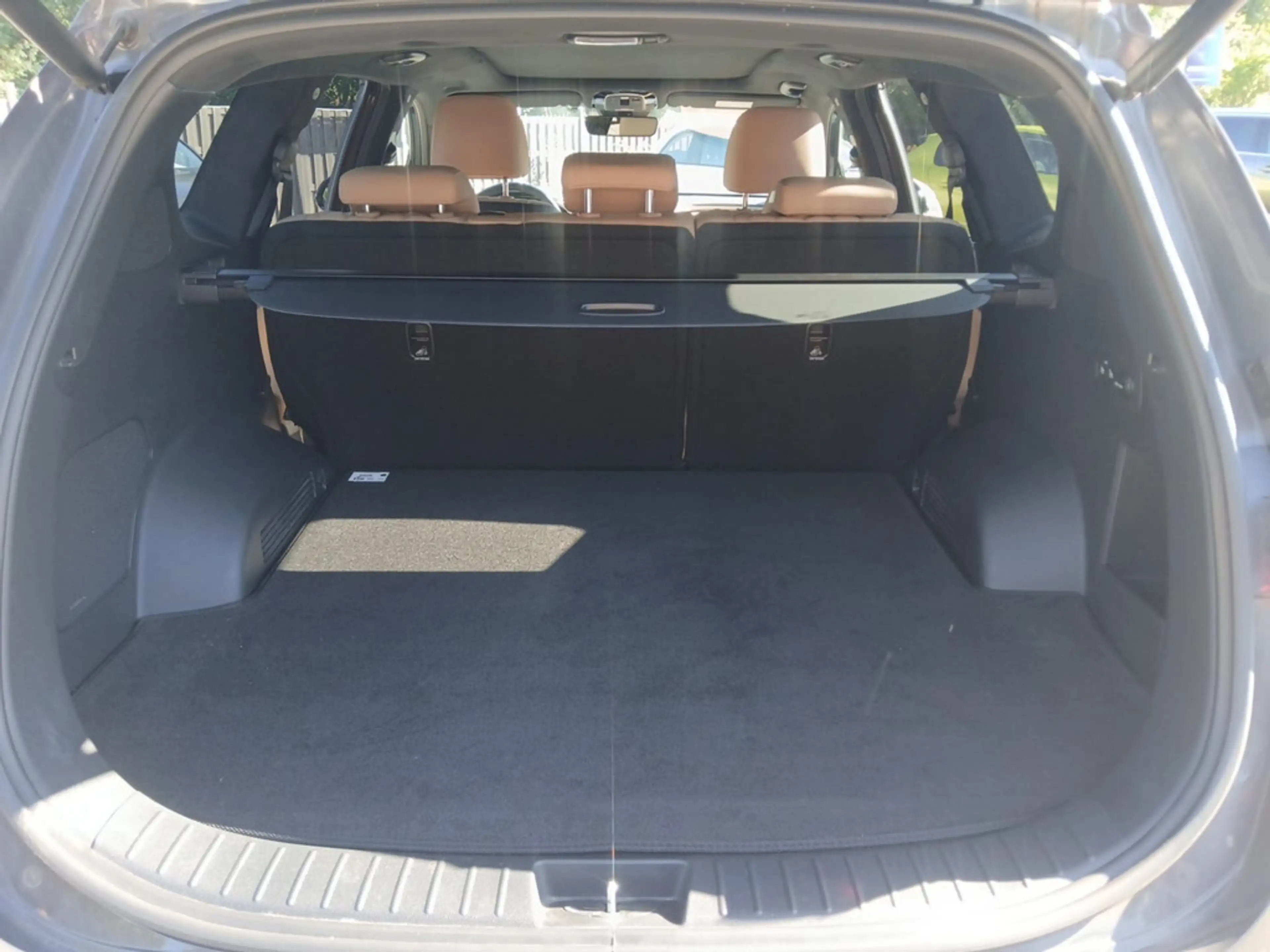Hyundai SANTA FE 1.6 Signature Hybrid 4WD PANO 360° — photo 13