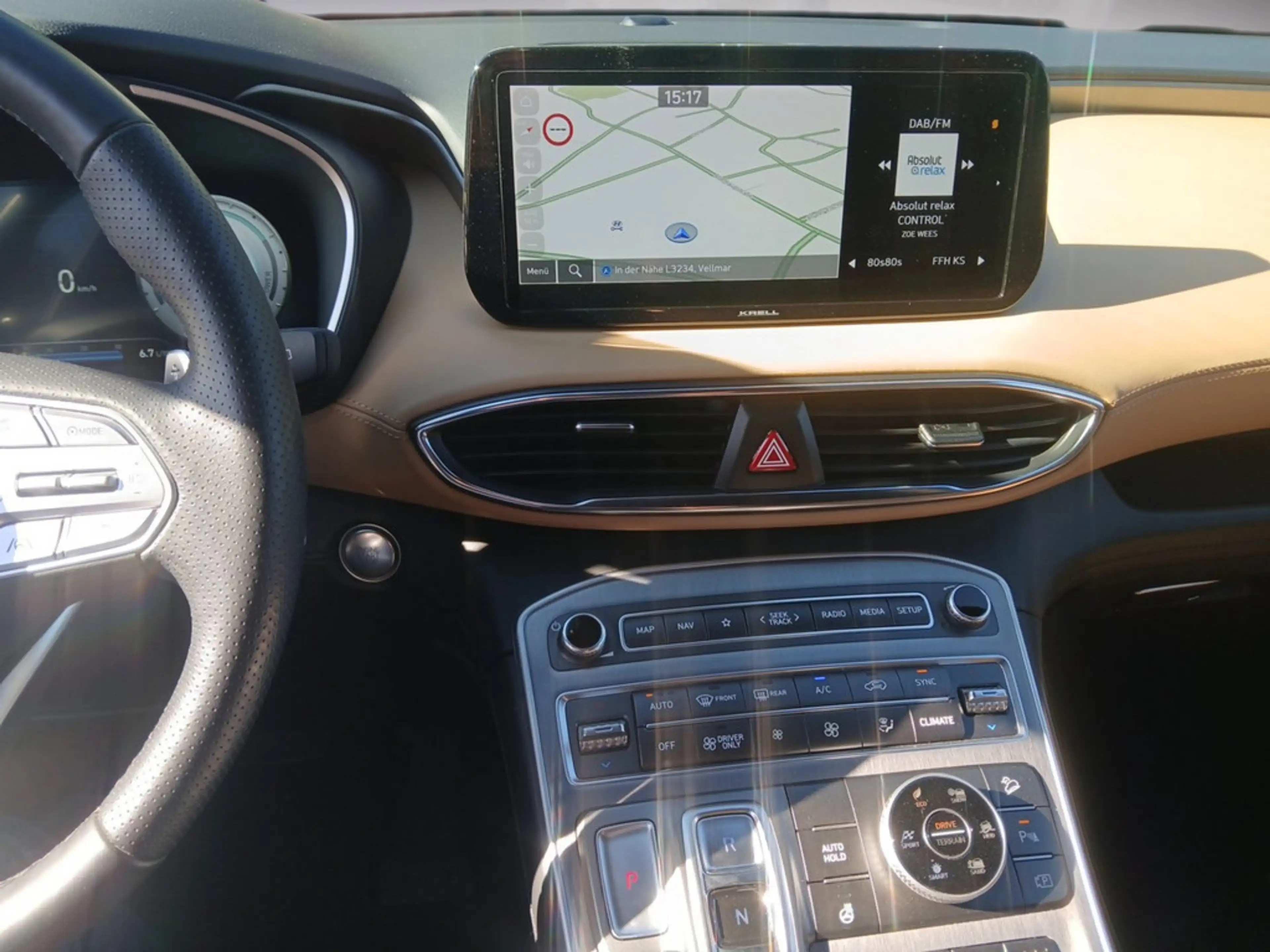 Hyundai SANTA FE 1.6 Signature Hybrid 4WD PANO 360° — photo 10