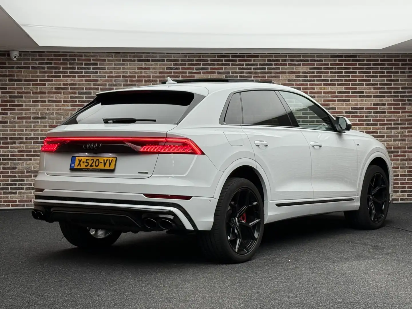 Audi Q8 55 TFSI quattro S-line | Dak| Luchtvering| Head-up Wit - 2