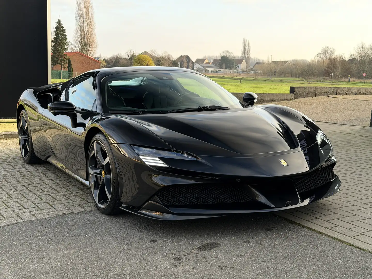 Ferrari SF90 Spider FIORANO PACK//CARBON PACK//LIKE NEW 0483/47.20.60 Schwarz - 2