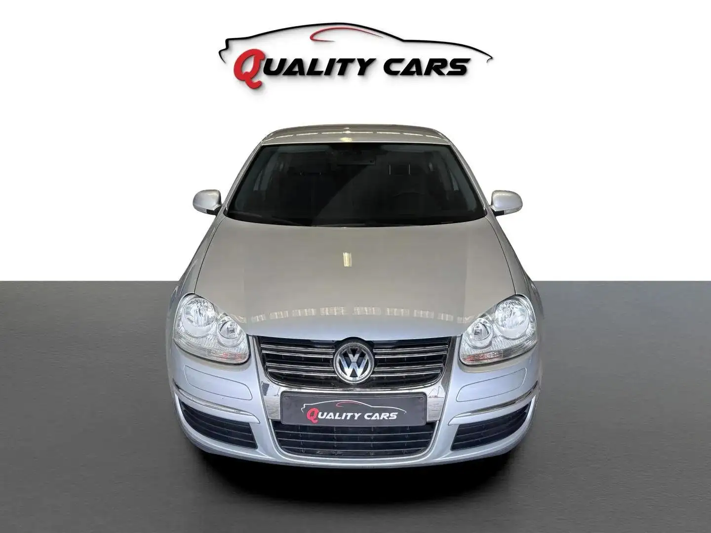 Volkswagen Jetta 1.6 FSI | 115.000 KM | Navi | Garantie Zilver - 2