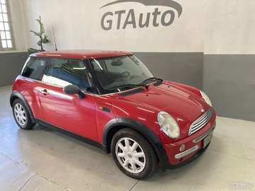 Mini 1.6 16V Cooper adatta ai neopatentati