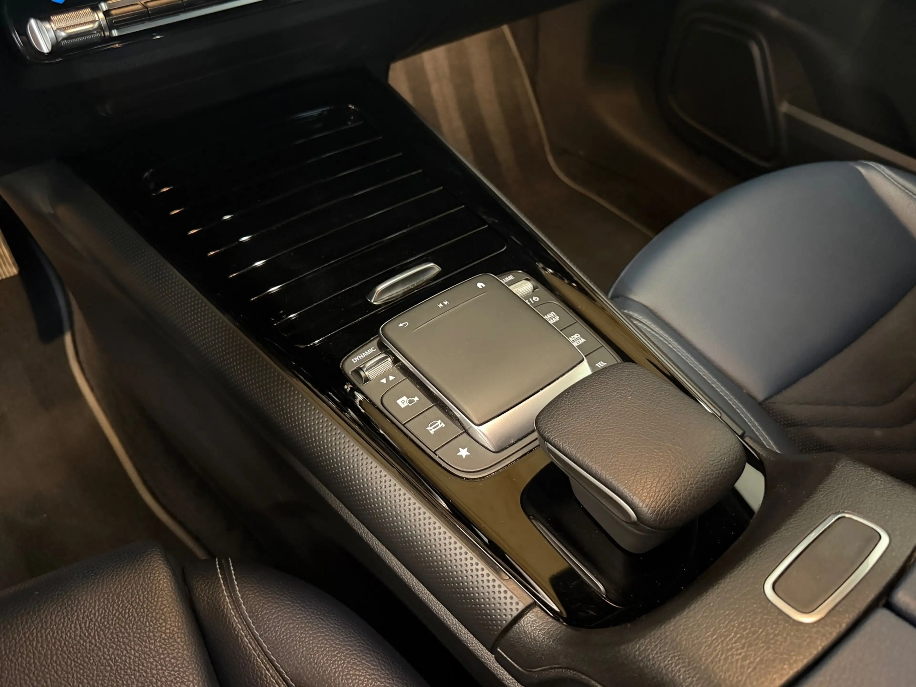 Mercedes-Benz B 250 e - Progressive - Camera - Trekhaak - Widescreen - — photo 18