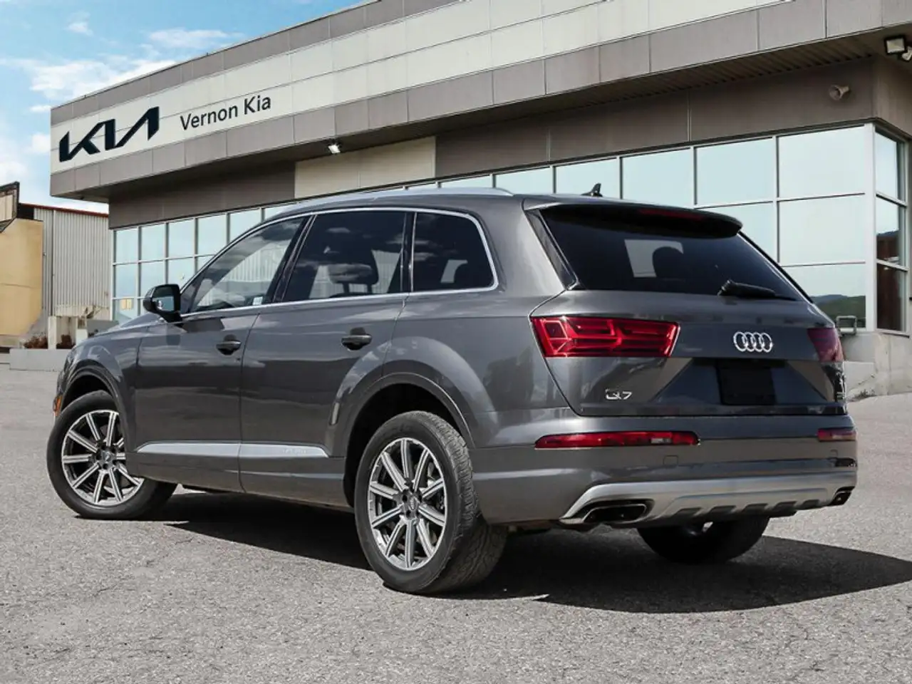 Audi Q7 снимка Audi Q7