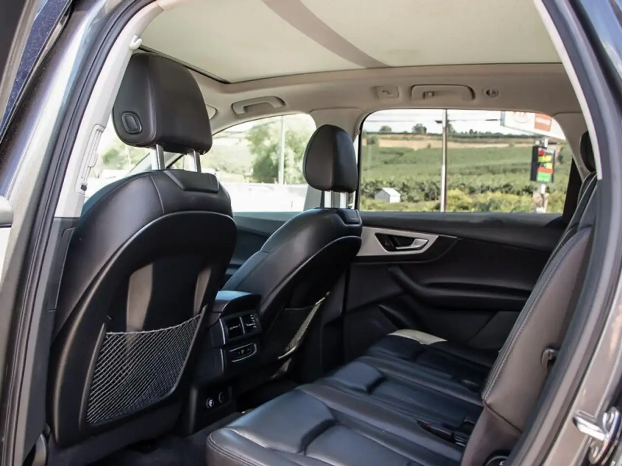 Audi Q7 снимка Audi Q7