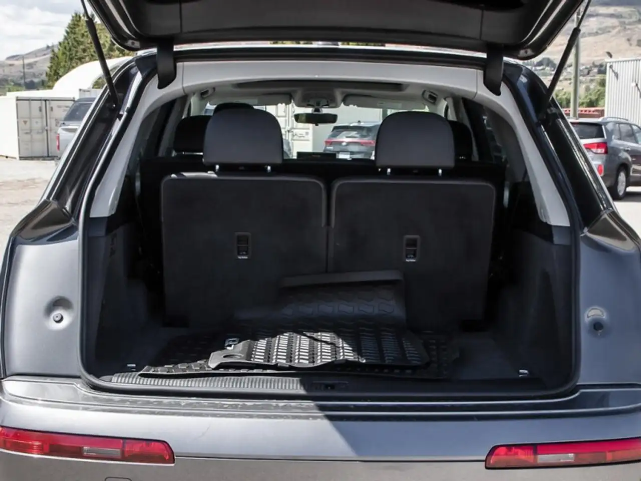 Audi Q7 снимка Audi Q7
