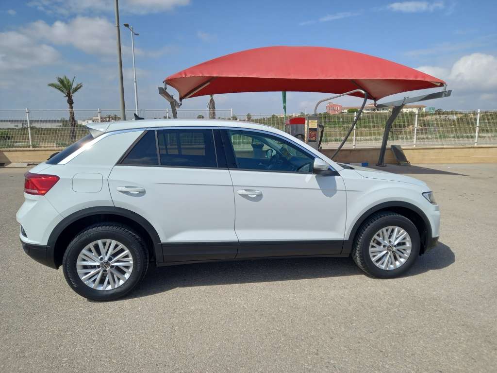 Volkswagen T-Roc 1.6TDI Edition - foto 1