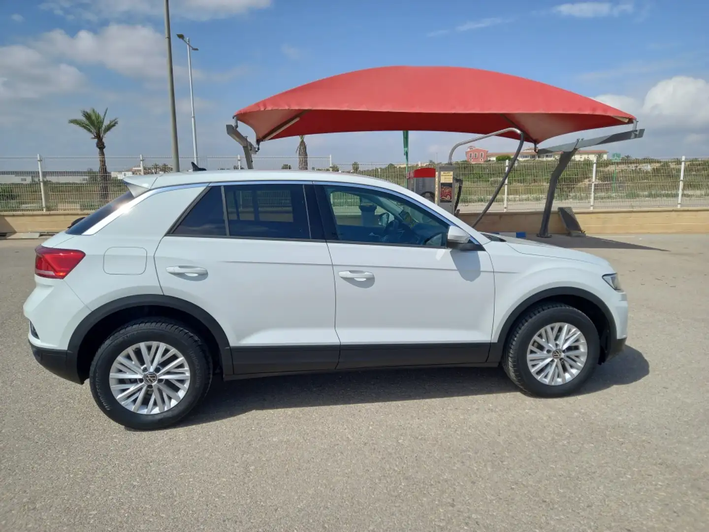 Volkswagen T-Roc 1.6TDI Edition Blanco - 1