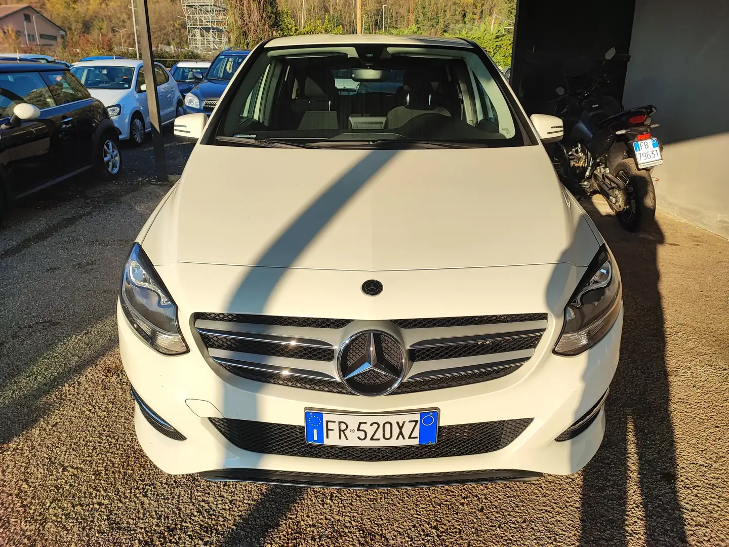 Mercedes-Benz B 180 Classe B  (cdi) Premium auto FL E6 Weiß - 2