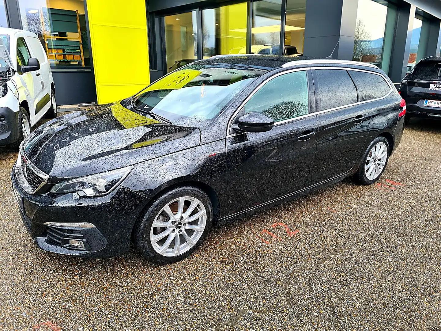 Peugeot 308 SW 1,5 BlueHDI 130 Allure S&S EAT8 Aut. !! MOTO... Schwarz - 2