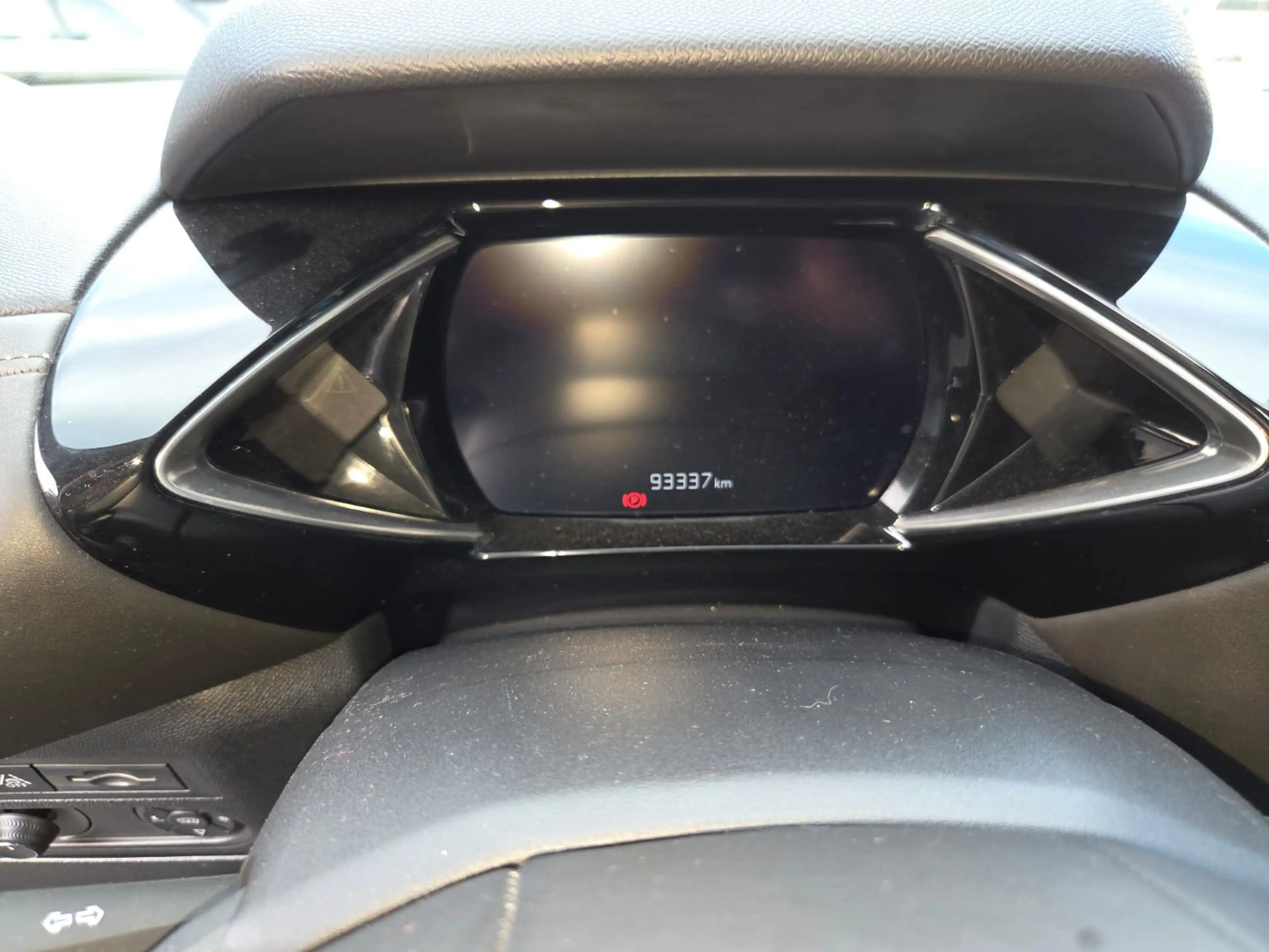 DS Automobiles DS 3 Crossback 1.2 PureTech So Chic — photo 15