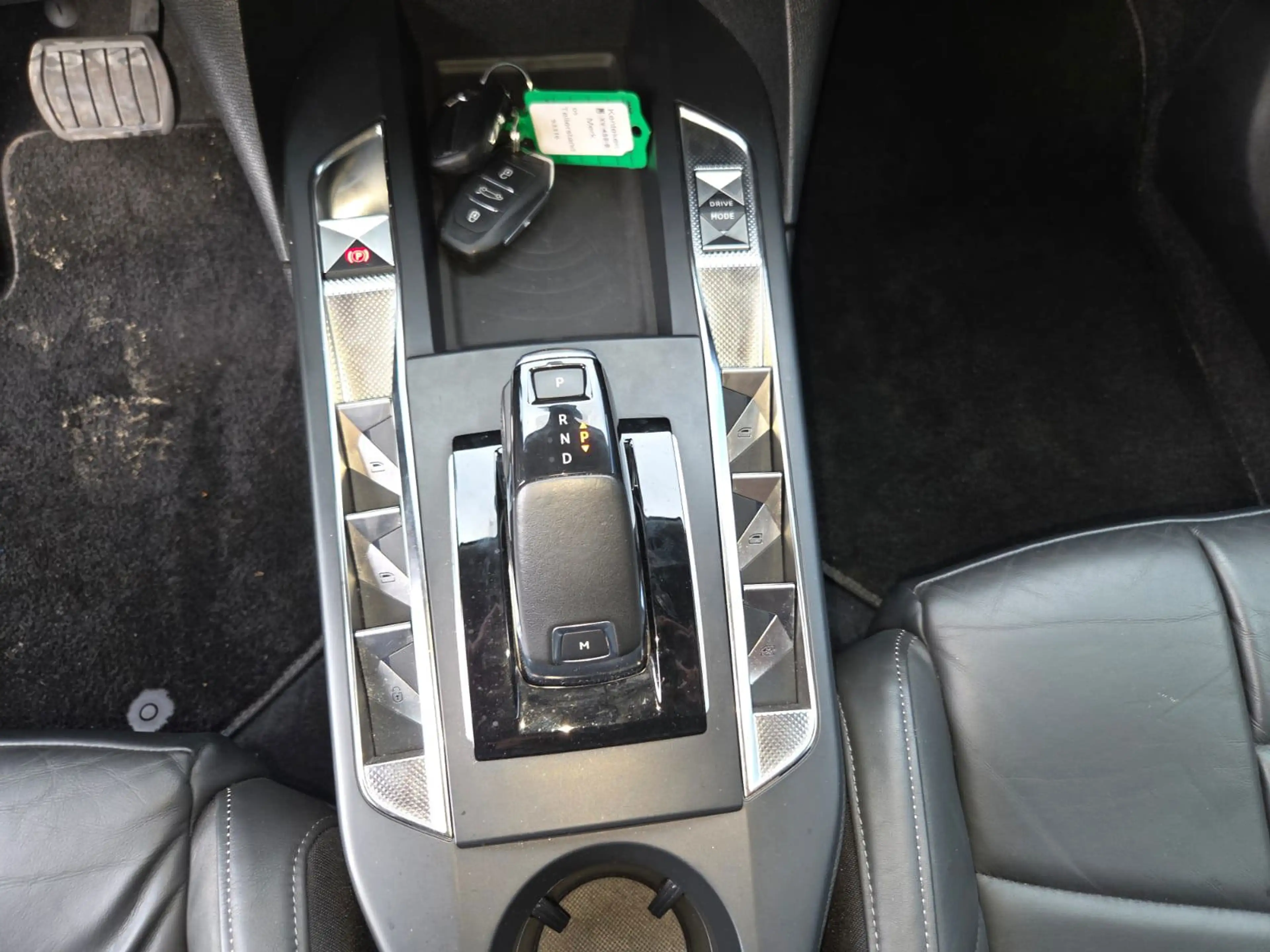 DS Automobiles DS 3 Crossback 1.2 PureTech So Chic — photo 13