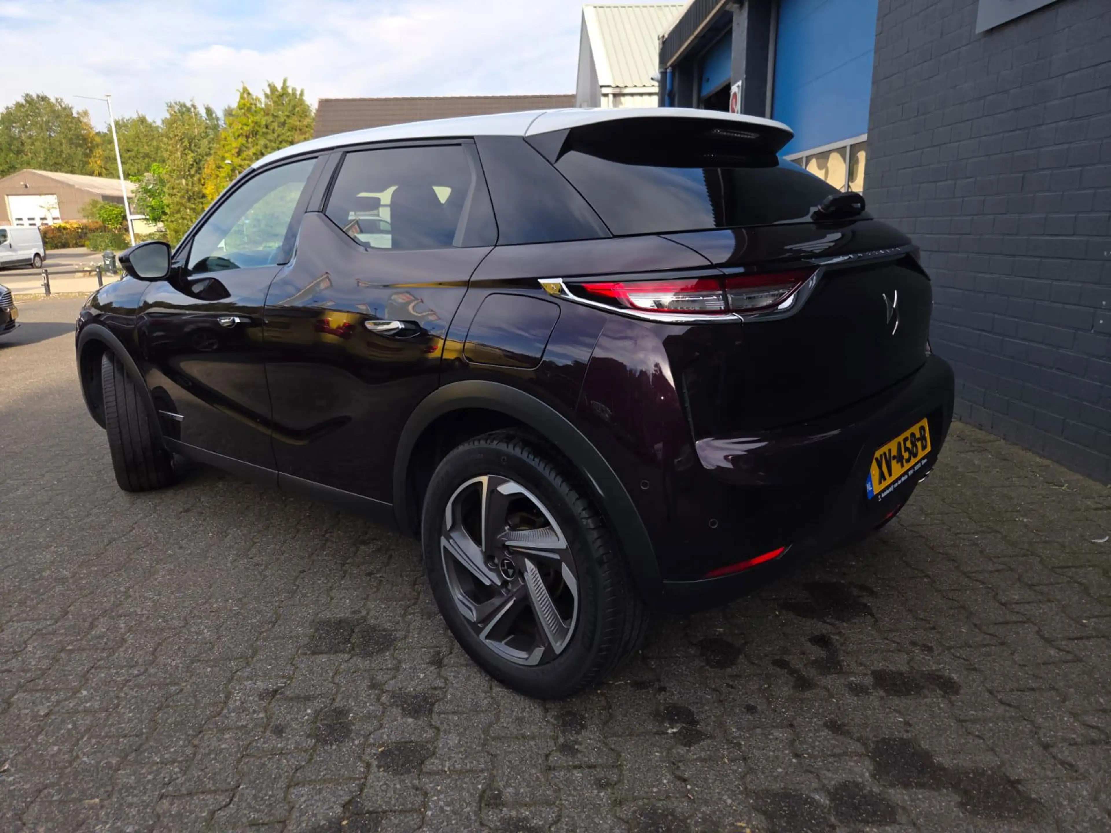 DS Automobiles DS 3 Crossback 1.2 PureTech So Chic — photo 3
