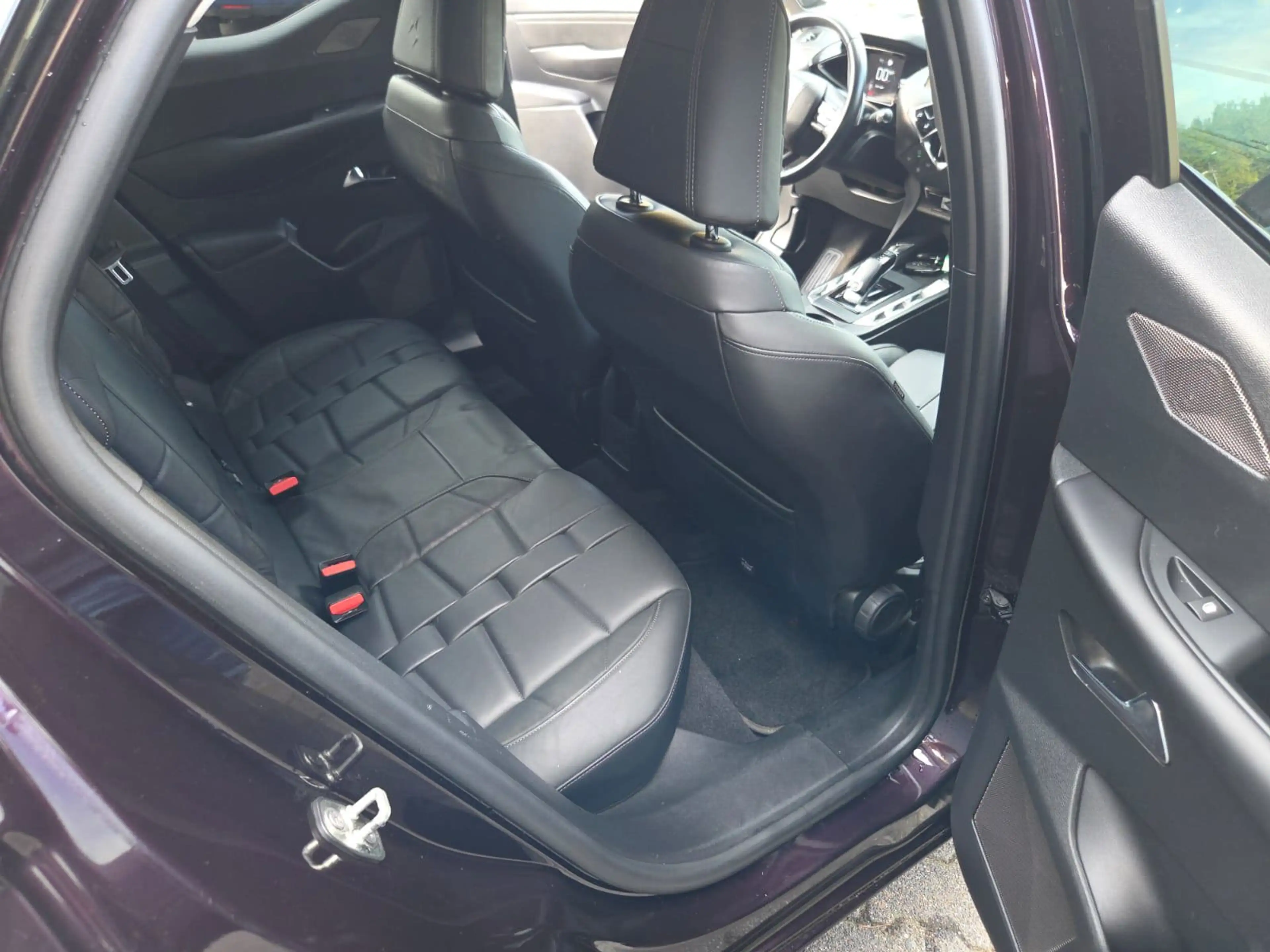 DS Automobiles DS 3 Crossback 1.2 PureTech So Chic — photo 9
