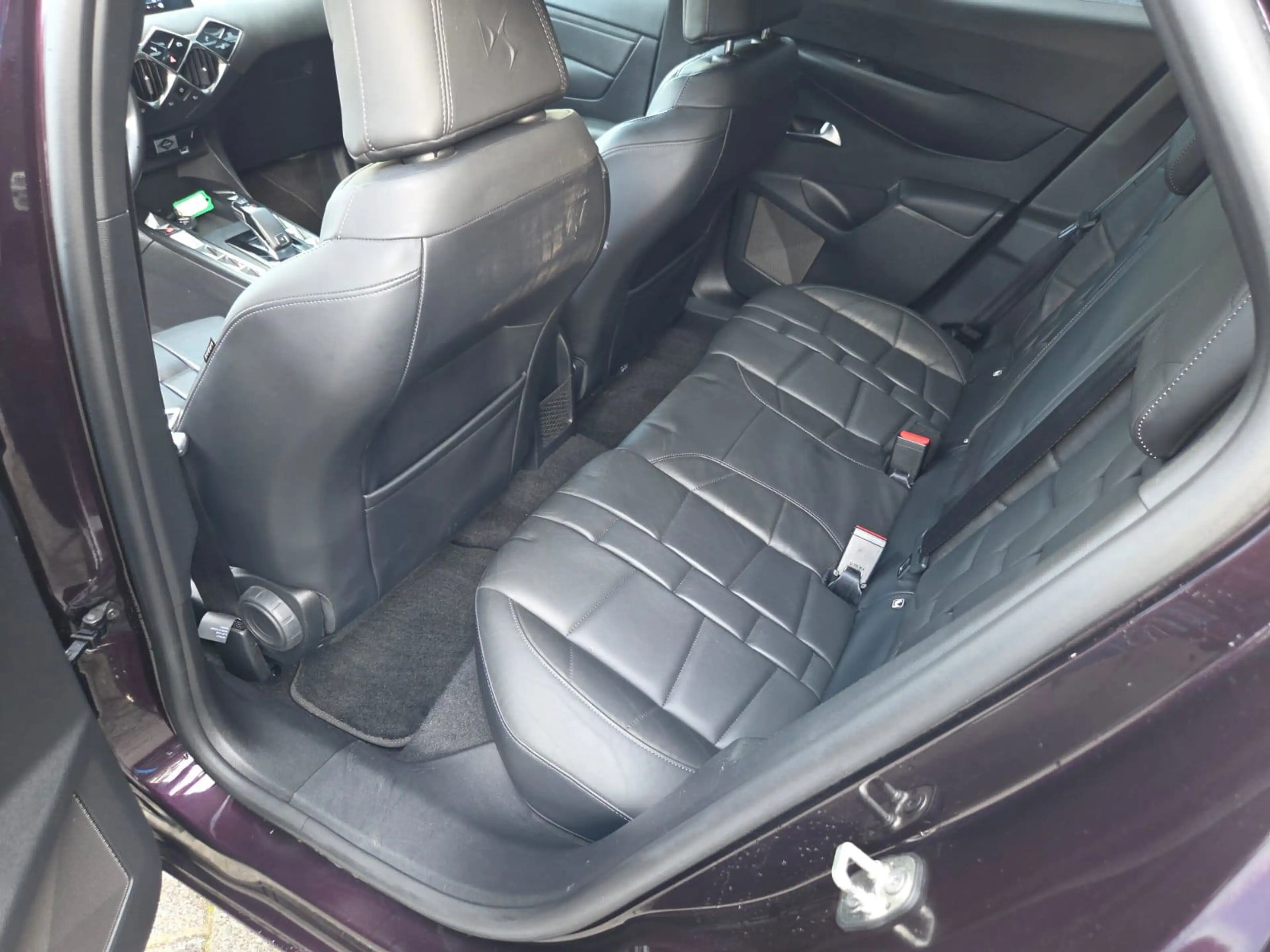 DS Automobiles DS 3 Crossback 1.2 PureTech So Chic — photo 12