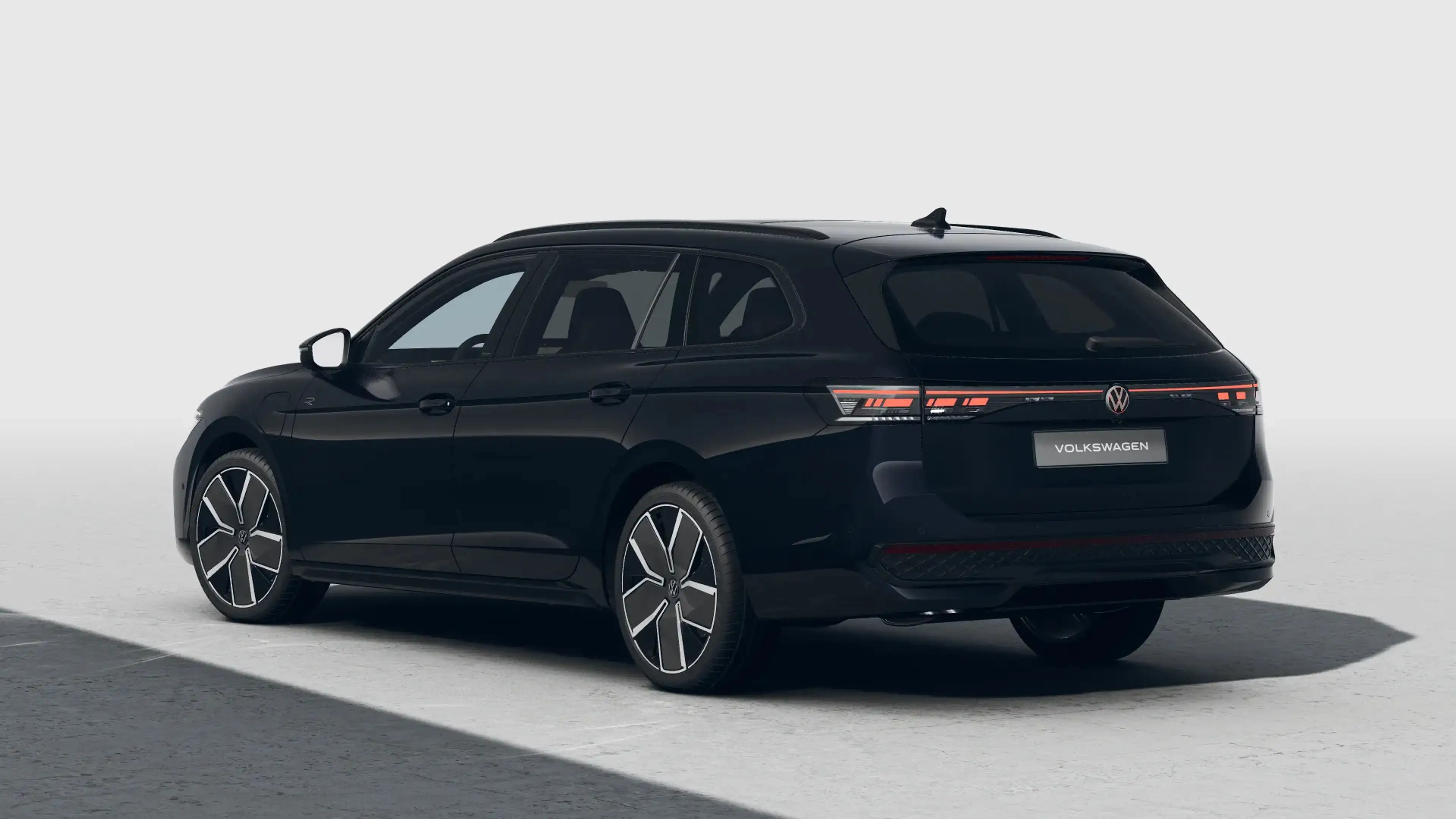 Volkswagen Passat Variant 1.5 eHybrid 204 6DSG R-Line Edition | 'App-Connect — photo 3