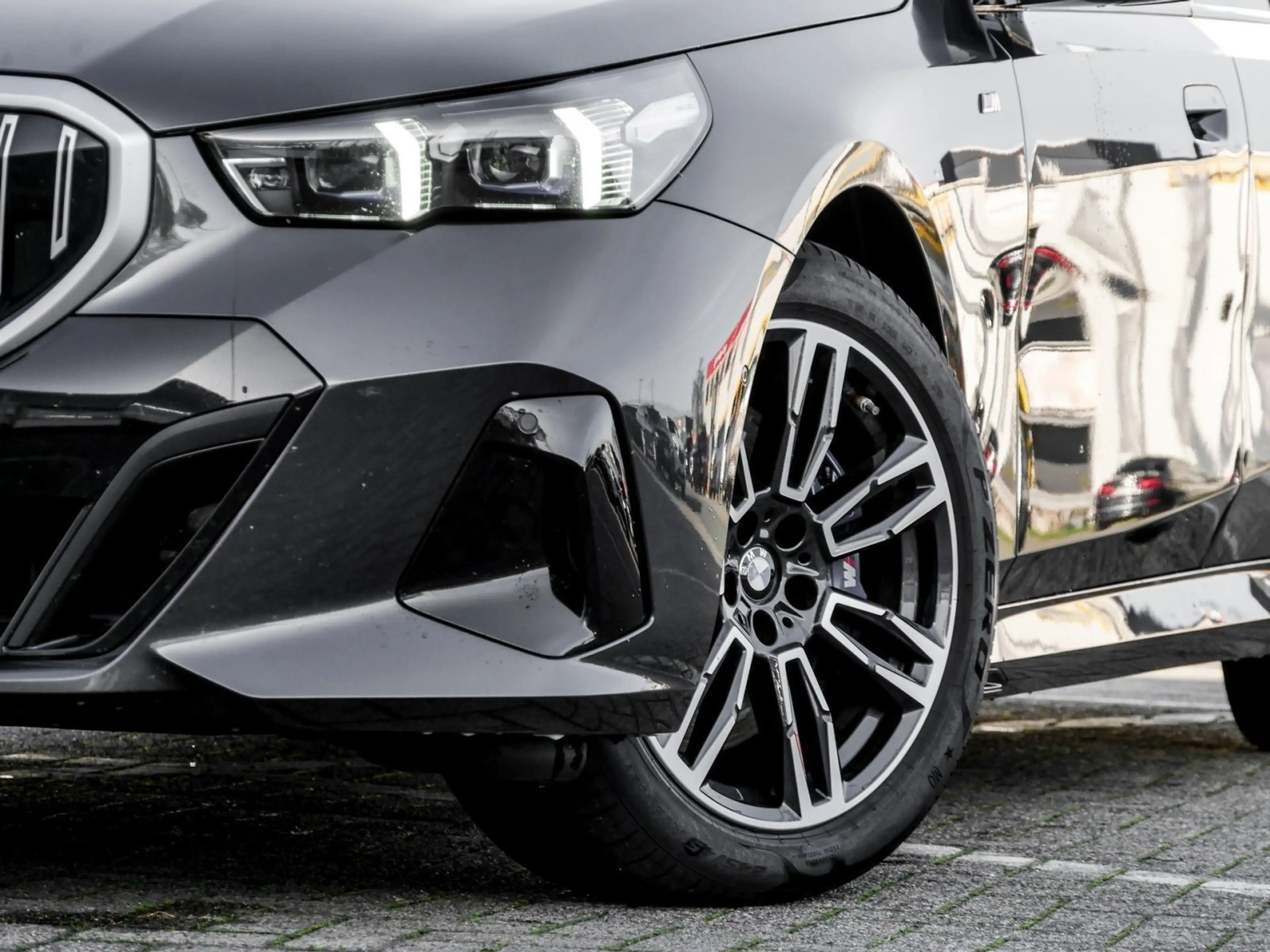 BMW 540 d xDrive M Sport AHK Pano B&W ACC DA+ PA+ — photo 5