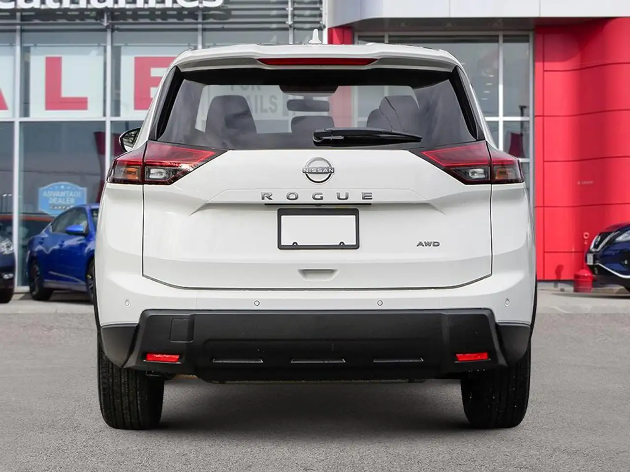 Nissan Rogue снимка Nissan Rogue