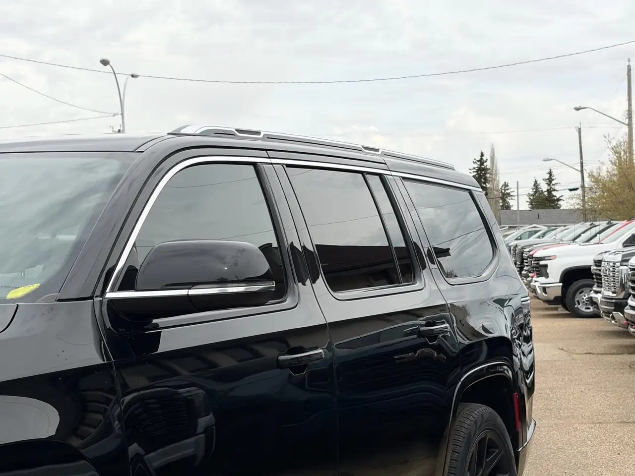 Jeep Wagoneer photo Jeep Wagoneer