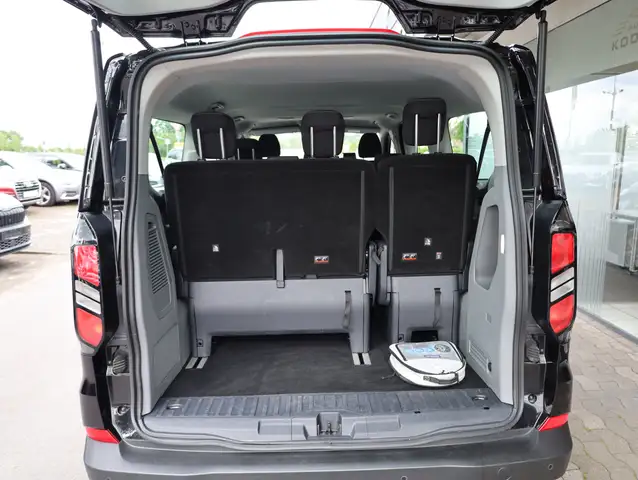 Ford Transit Custom view 12