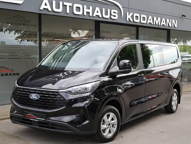 Ford Transit Custom view 2