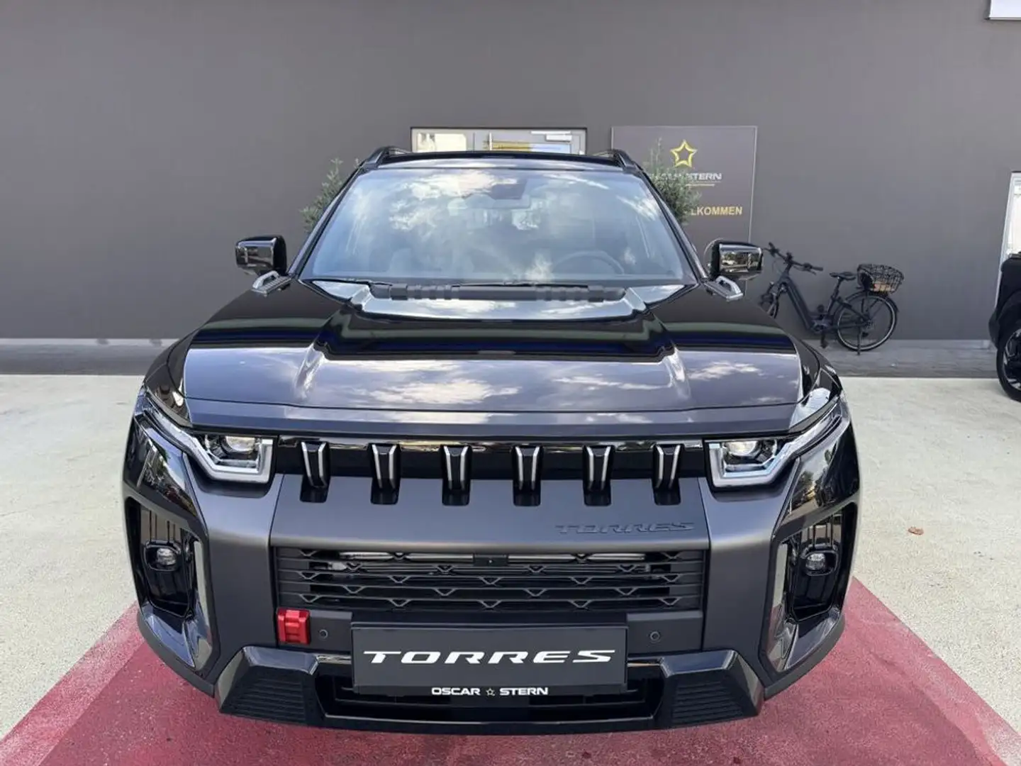 KGM Torres HEV Hybrid Black Edition Automatik Schwarz - 2