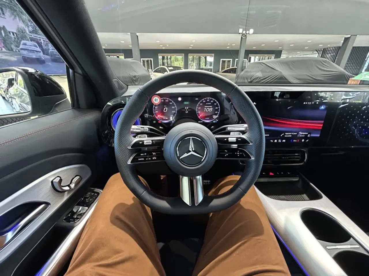 Mercedes-Benz GLB 2026 — фото 12