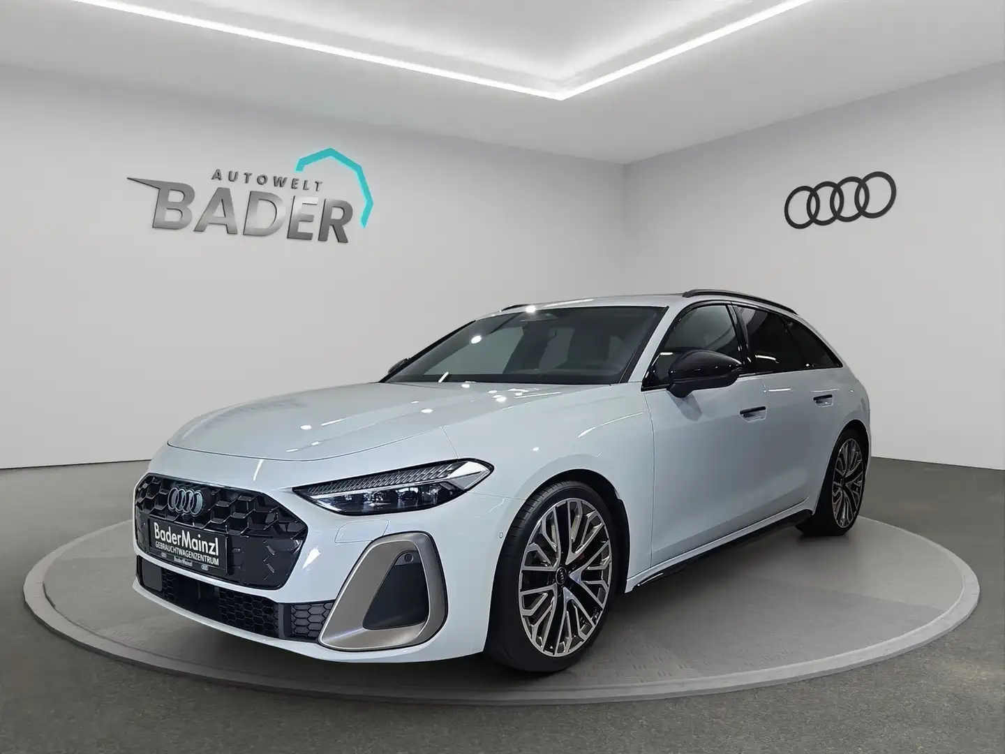 Audi A5 Avant 2.0TDI quattro S Line Navi 2MMI Weiß - 1