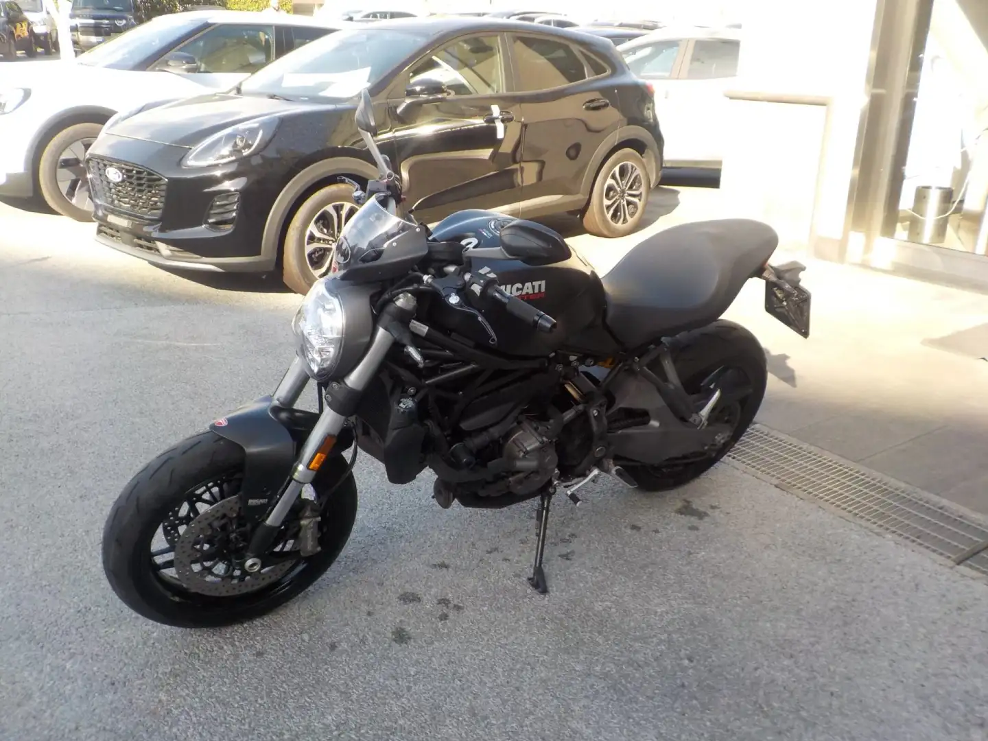 Ducati Monster 821 Anno 2019 Negru - 2