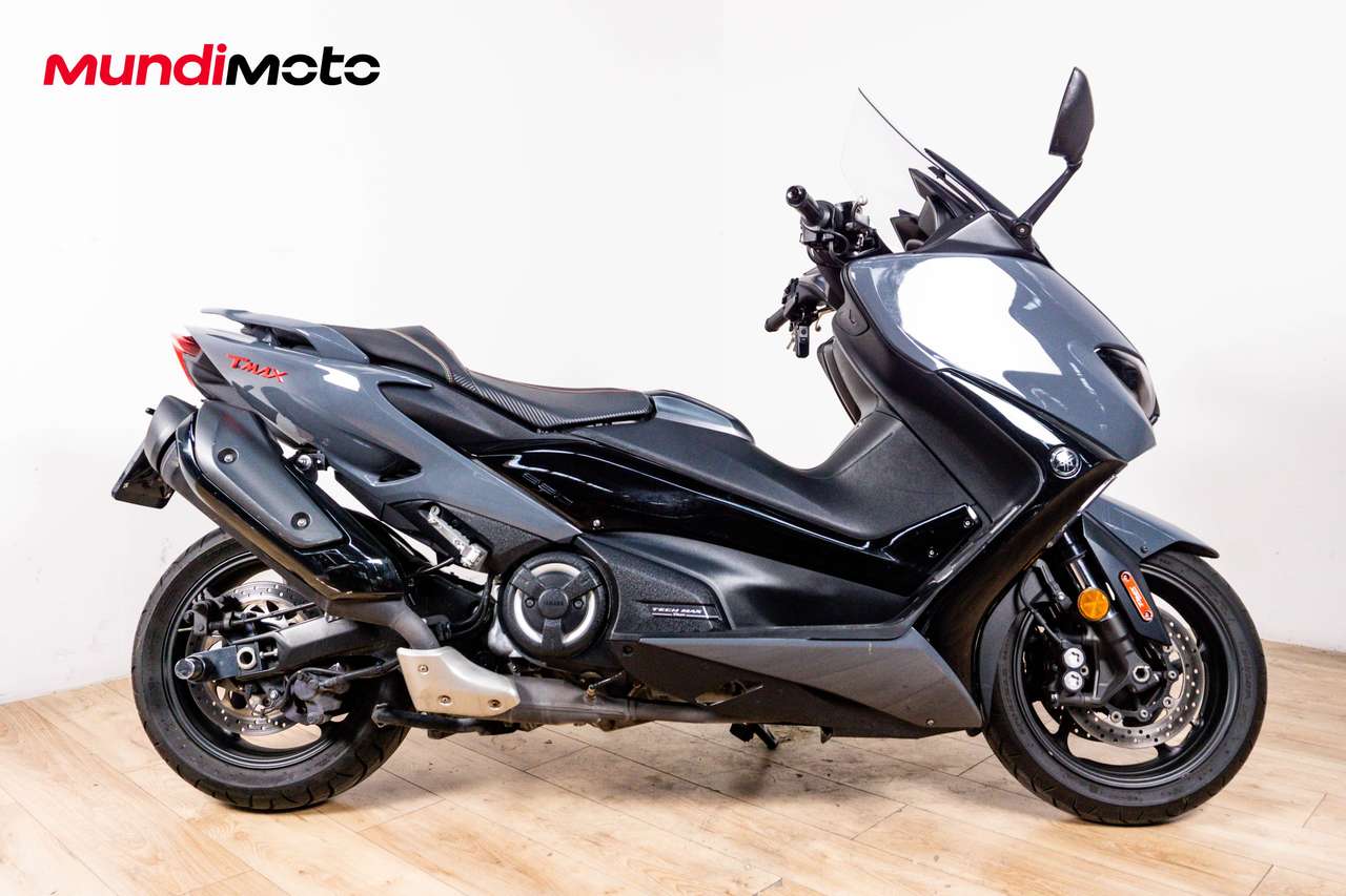 Yamaha TMAX 560