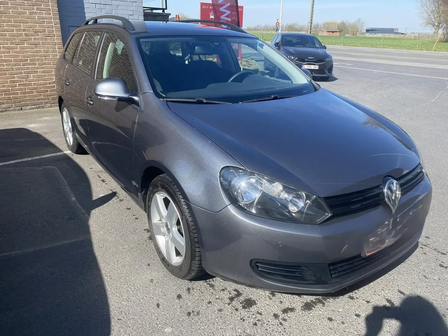 Volkswagen Golf Variant Golf Variant 1.6 TDI DPF Trendline Grijs - 1